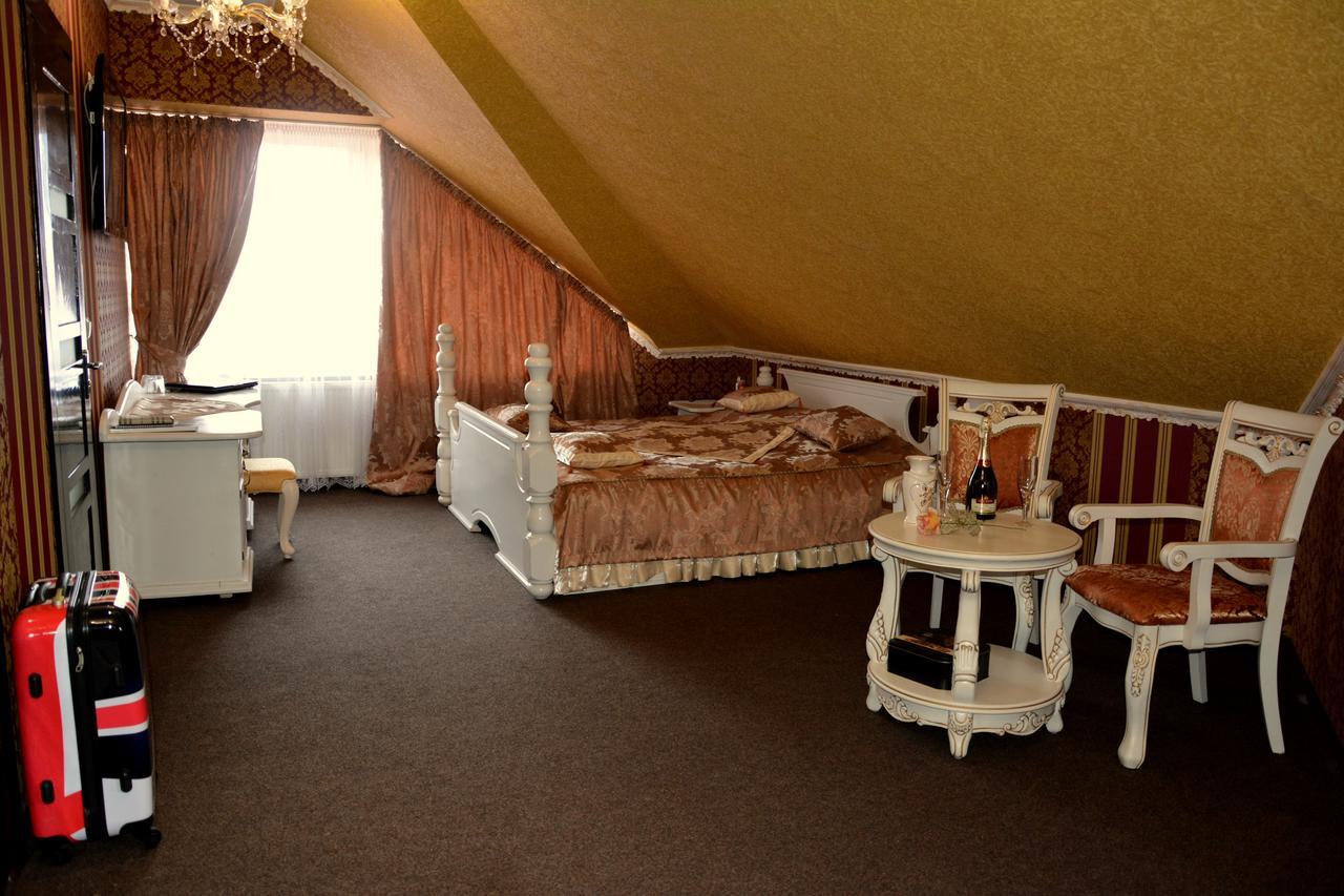 Golden Palace Dubove Dış mekan fotoğraf