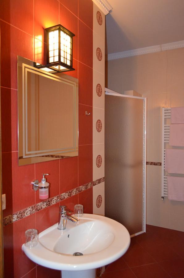 Golden Palace Dubove Dış mekan fotoğraf